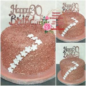 30th-birthday-cake-pranisha